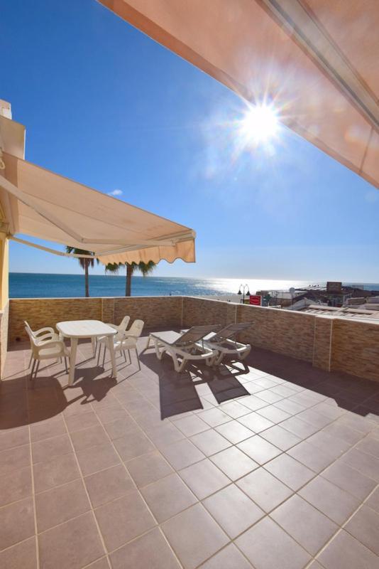 Carihuela 1ª Linea De Playa Apartman Torremolinos Kültér fotó