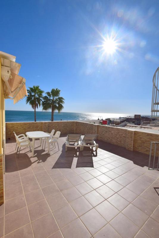 Carihuela 1ª Linea De Playa Apartman Torremolinos Kültér fotó